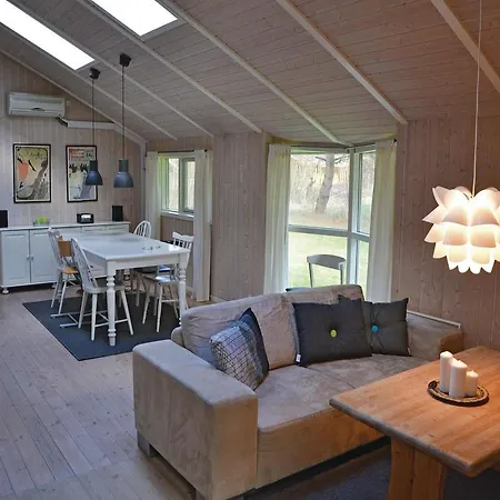 בית נופש Three-bedroom Holiday Graested With A Fireplace 01 *